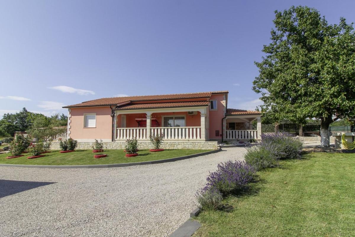 Vila Linda In Lovrinici Pazin Exteriér fotografie
