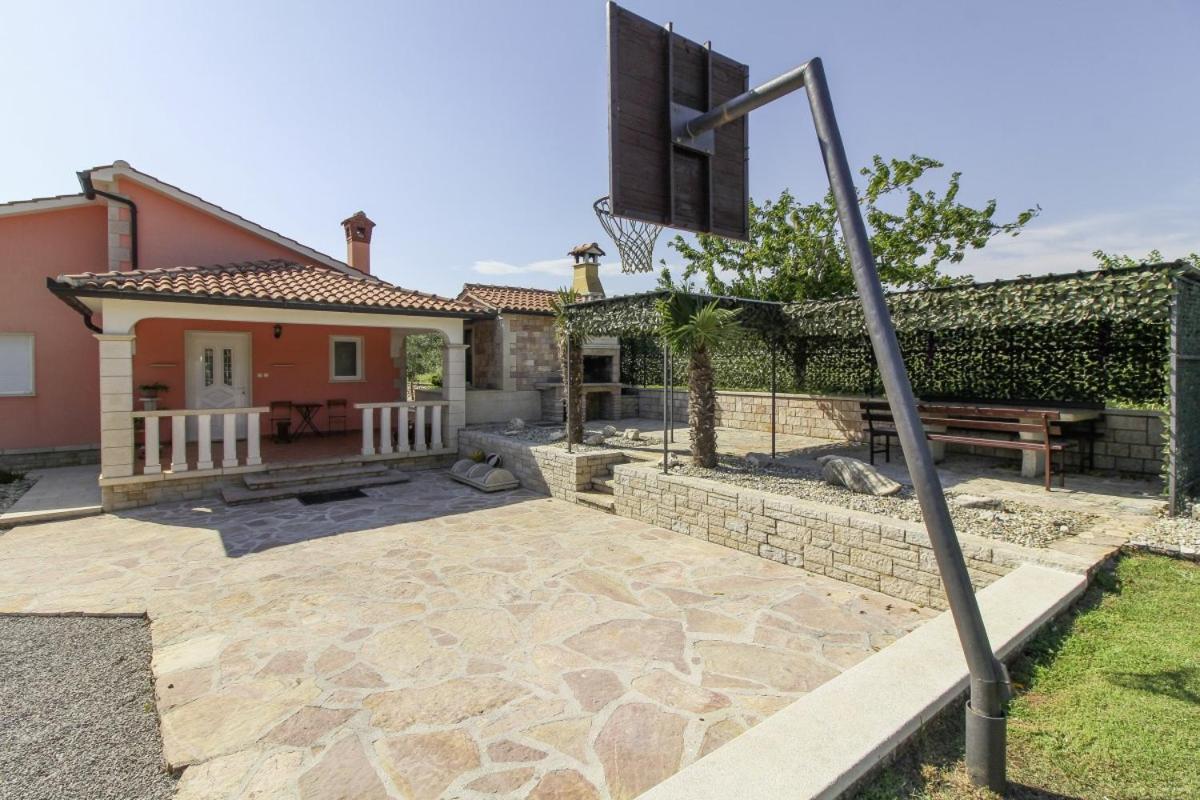 Vila Linda In Lovrinici Pazin Exteriér fotografie